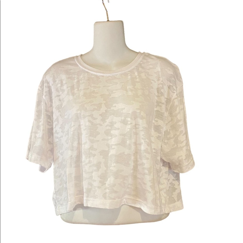 Fabletics Sheer White Cropped Top Ladies XL Camo Print